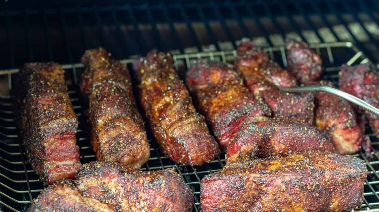 braised boneless country style pork ribs