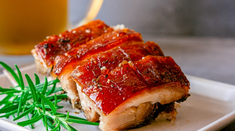 braised belly pork slices