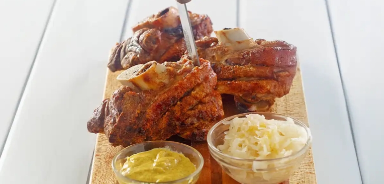 boiled pork knuckle