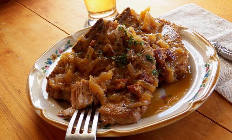 braised chops and onions