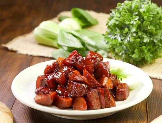 braised bamboo shoots with pork