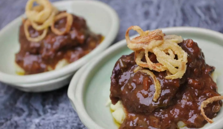 braised pigʼs cheek