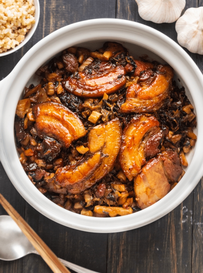 braised pork belly with preserved mustard greens