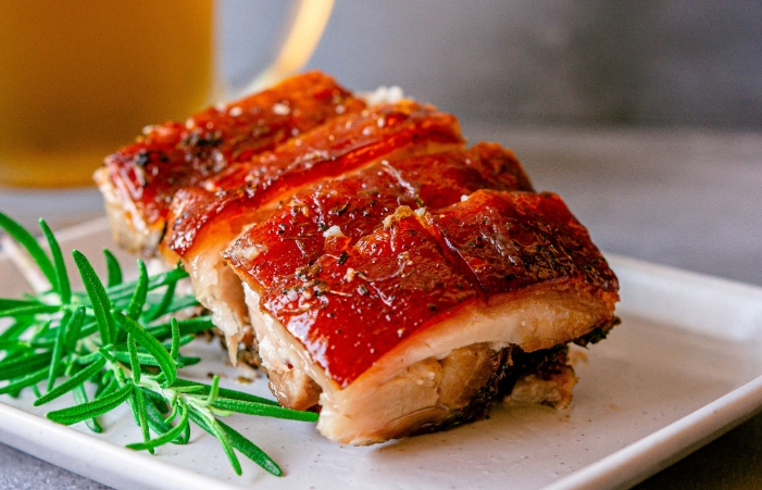 braised pork belly with crispy skin