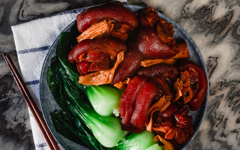 braised pork knuckle near me