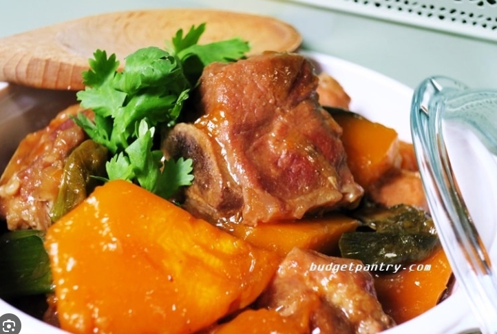 braised pork ribs with pumpkin