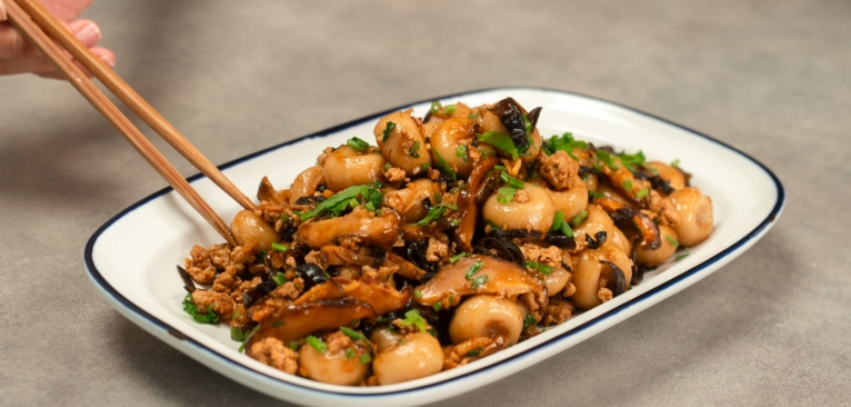 braised sea cucumber with pork belly