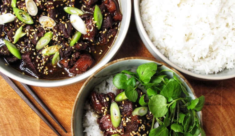 braised pork with mushroom