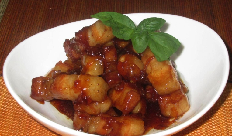 coconut braised pork