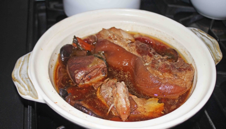 chinese braised pork shoulder five spice