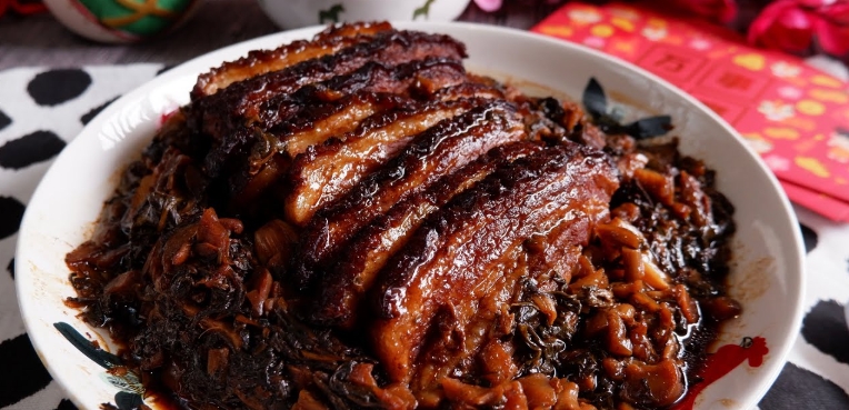 braised sliced pork belly