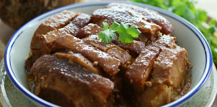 braised pork with yam