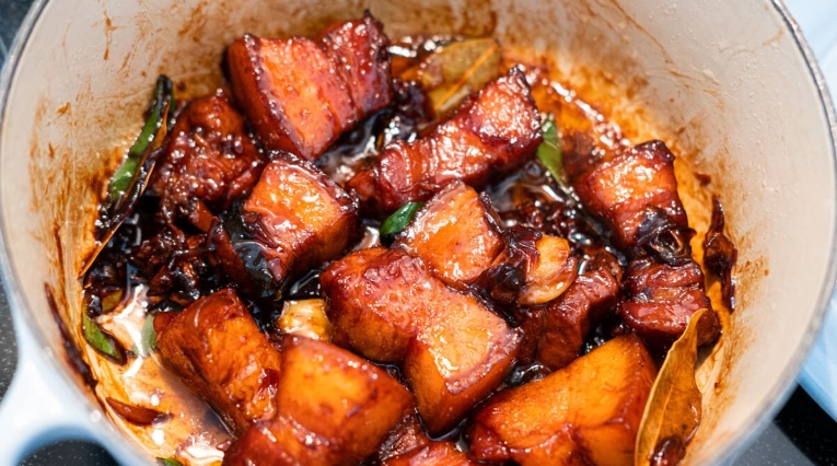 braised pork with sweet soy sauce