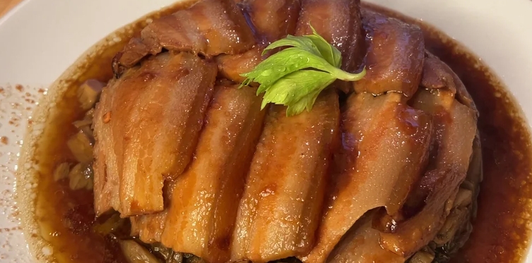 pork belly with preserved vegetable